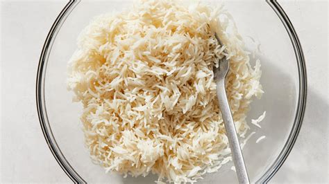 how-to-cook-rice-in-the-microwave-the-new-york image
