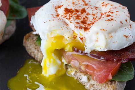 recipe-lighter-eggs-benedict-with-mock-hollandaise-sauce image