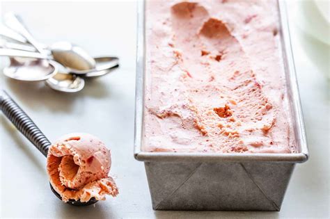 strawberry-ice-cream-recipe-simply image