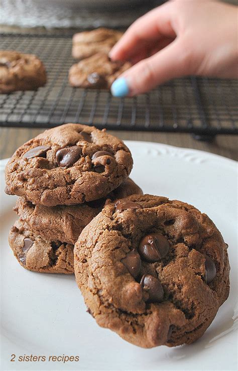 chewy-dark-chocolate-chocolate-chip-cookies-2-sisters image