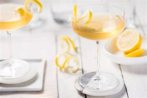 24-essential-classic-brandy-cocktails-you image