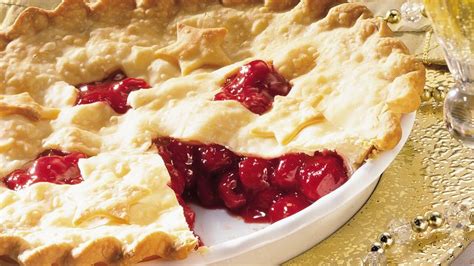 raspberry-cherry-pie-recipe-pillsburycom image