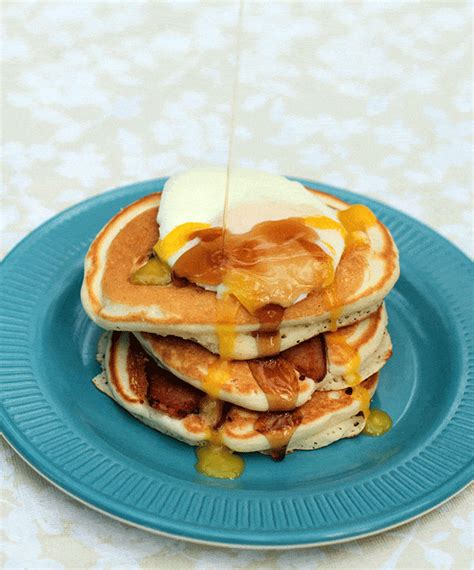 syrup-n-fried-egg-bacon-pancakes-the-kitchen image