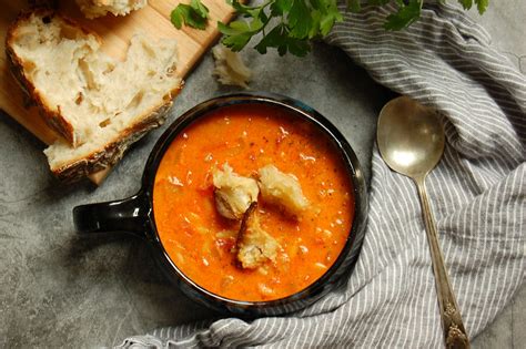 ina-gartens-easy-tomato-orzo-soup-comfort-food image