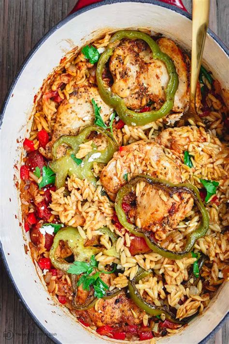 easy-greek-style-chicken-orzo-one-pot image
