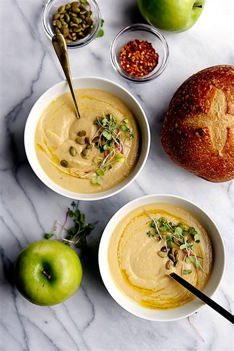 roasted-parsnip-and-apple-soup-food-flair image