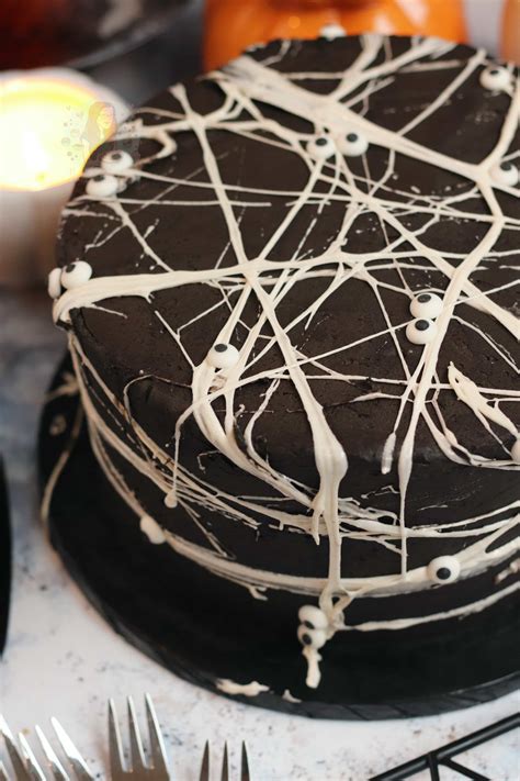 spooky-spider-web-cake image