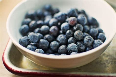 blueberries-with-lemon-brown-sugar-cream-little image