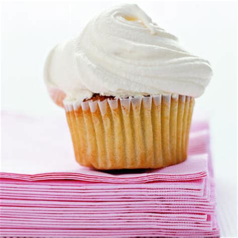 cupcakes-with-vanilla-ice-cream-frosting image