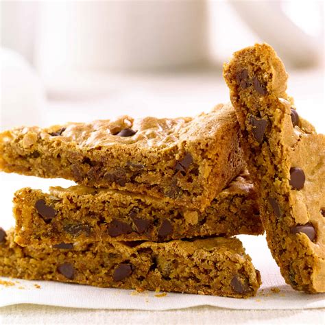 chocolate-chip-cookie-bars-all-bran image