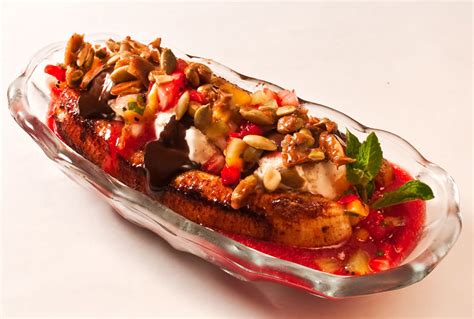 fried-banana-split-with-mexican-bittersweet image