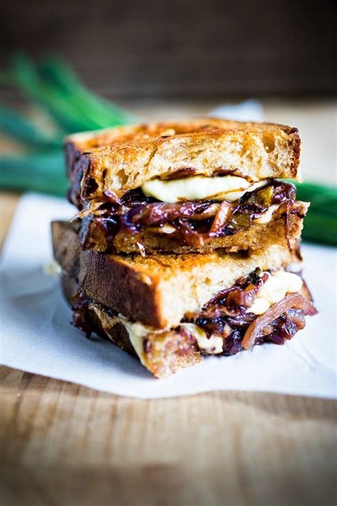 french-onion-grilled-cheese-sandwich image