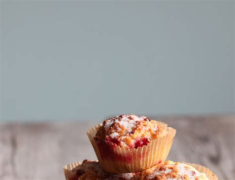 summer-fruit-muffins-recipe-abel-cole image