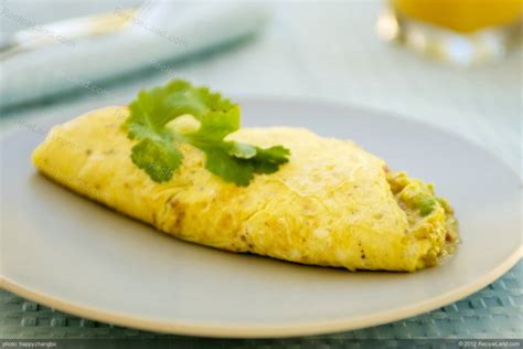 guacamole-omelette-recipe-recipeland image