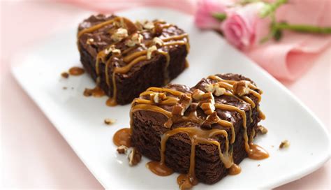 caramel-brownie-recipe-easy-baking-recipes-betty image