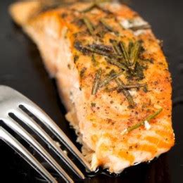chili-shrimp-and-asparagus-stir-fry-skinnytaste image