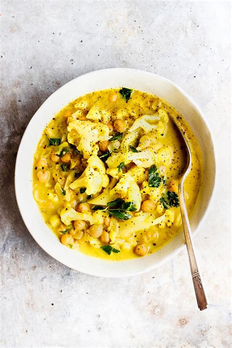 golden-cauliflower-stew-with-chickpeas-vegan-gluten image