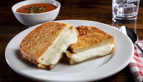 avorio-fresh-mozzarella-loaf-grande-cheese image