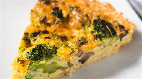 broccoli-and-cheddar-quiche-with-brown-rice-crust image