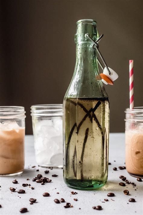 how-to-make-an-iced-latte-at-home-recipe-video image