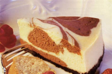 double-chocolate-swirl-cheesecake-canadian-goodness image