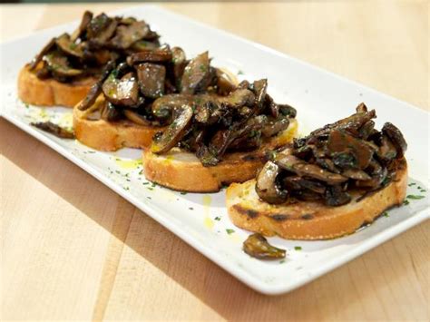 bruschetta-with-sauteed-mushrooms-recipes-cooking image
