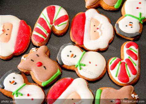 rich-moravian-white-christmas-cookies image