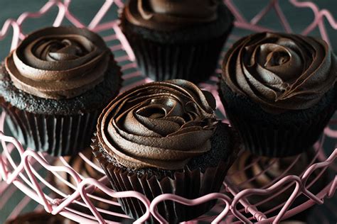 devils-food-cupcakes-with-dark-chocolate-frosting image