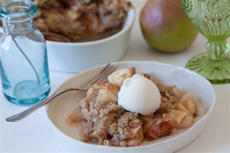 apple-pear-crisp-with-crystalized-ginger image