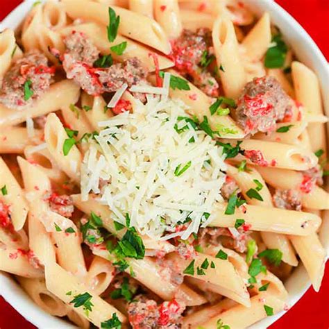 skillet-roasted-red-pepper-italian-sausage-pasta image