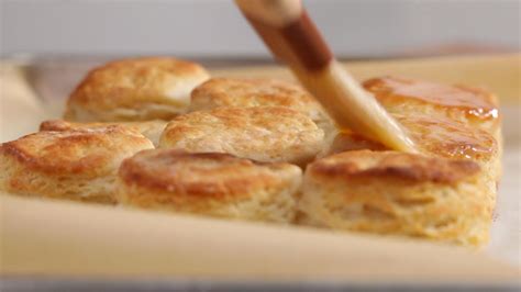 how-to-perfect-your-buttermilk-biscuit image
