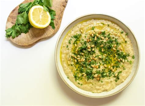 garlic-lemon-butter-bean-dip-recipe-organic-authority image