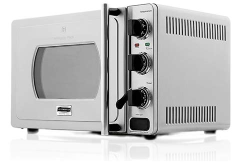 cooking-in-the-new-wolfgang-puck-pressure-oven image