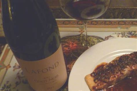 ginger-roasted-salmon-with-pinot-noir-sauce-delishably image