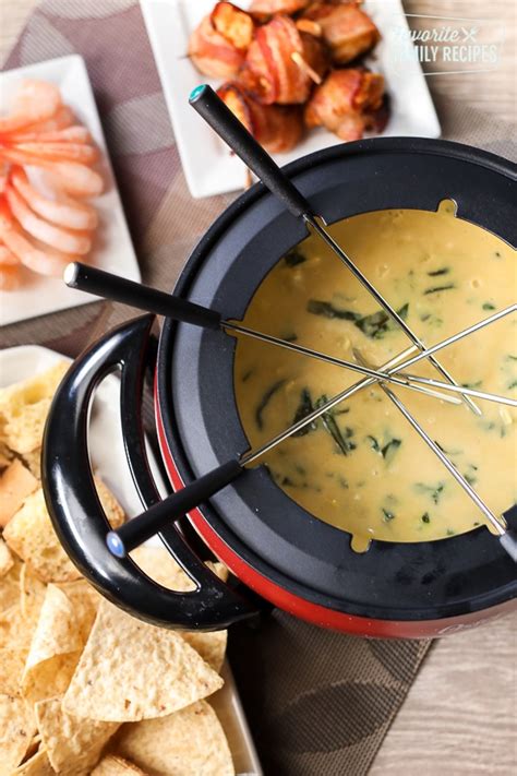 melting-pots-spinach-artichoke-cheese-fondue-favorite image