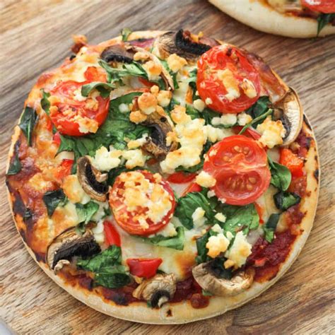 spinach-and-feta-pizza-cook-it-real-good image