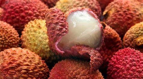 how-to-eat-lychee-cooking-tips-fine-dining-lovers image