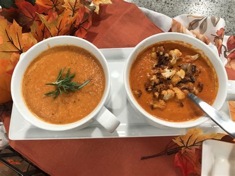 creamy-roasted-cauliflower-and-red-pepper-soup image