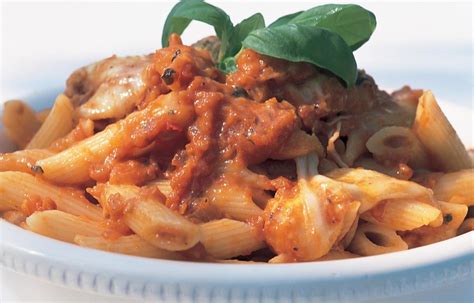penne-rigate-with-fresh-tomato-sauce-and-mozzarella image