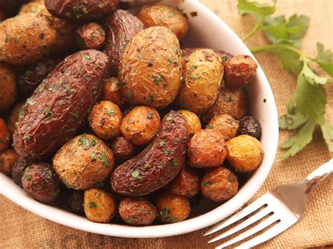 extra-crispy-herb-roasted-new-potatoes-recipe-serious image