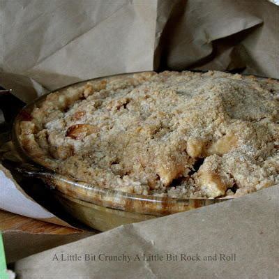 brown-bag-dutch-apple-pie-thebestdessertrecipescom image