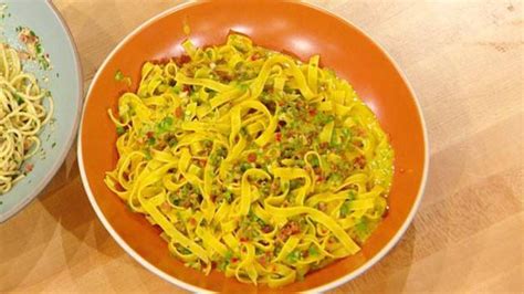 pasta-carbonara-recipe-rachael-ray-show image