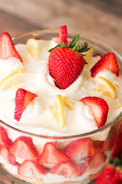 simple-strawberry-trifle-recipe-feeding-your-fam image