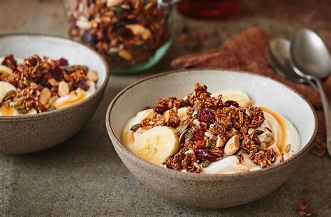 mocha-granola-recipe-breakfast-ideas-tesco-real-food image