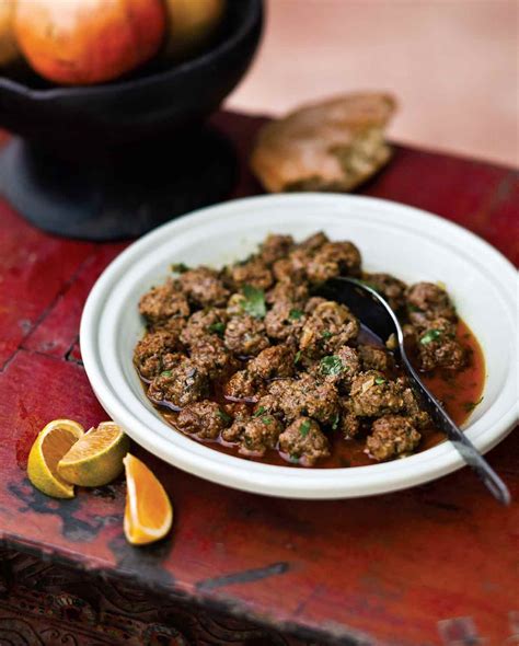 moroccan-meatballs-kefta-tagine-leites-culinaria image