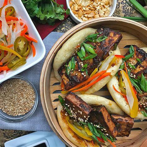 tofu-bao-buns-with-pickled-vegetables image