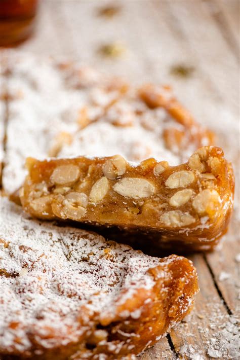 panforte-tuscan-fruit-and-nut-cake-inside-the image