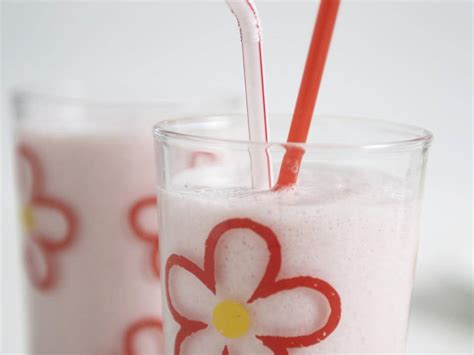 10-best-milk-fruit-smoothie-recipes-yummly image
