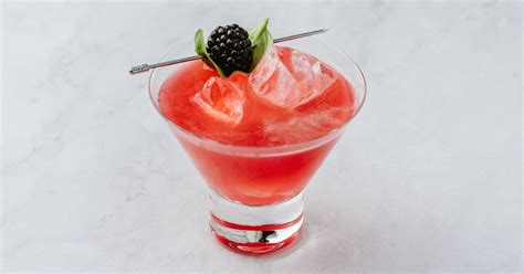 black-widow-cocktail-recipe-liquorcom image