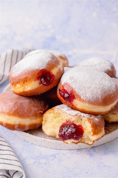 pączki-recipe-polish-doughnuts-video-everyday image
